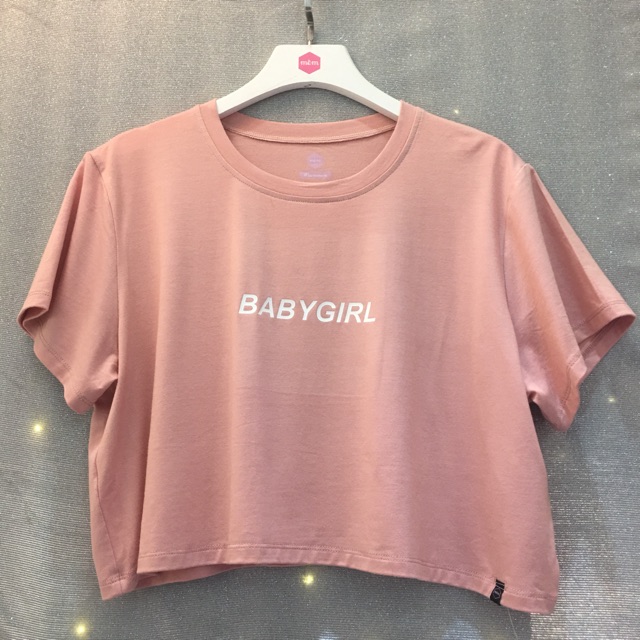 SP000664 Áo màu hồng chữ Babygirl màu trắng- Tiệm Mềm Croptop