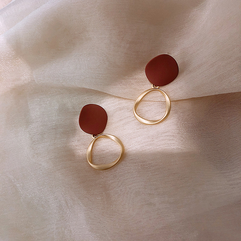 Bông tai thời trang độc đáo dành cho nữ