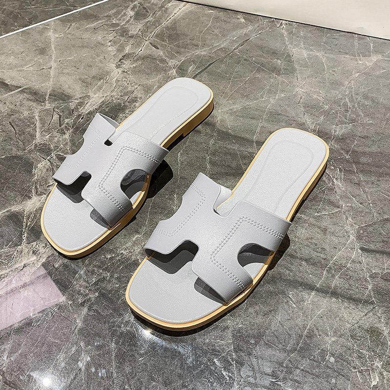 Dép quai ngang phong cách Hàn Quốc thời trang