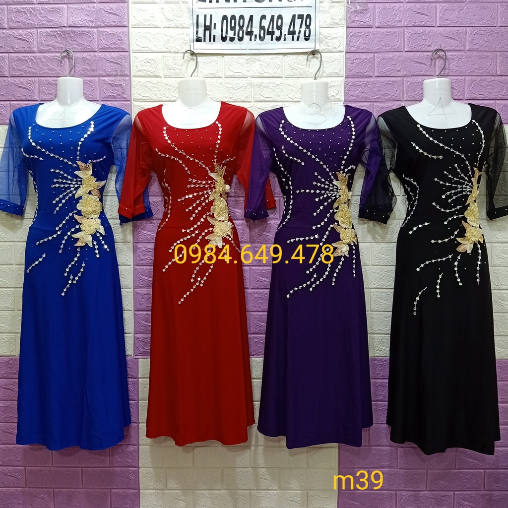 50-62kg hình và video tự chụp đầm trung niên thêu hoa