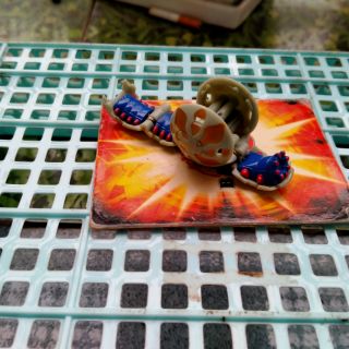 Đồ chơi Bakugan Haos Wormquake