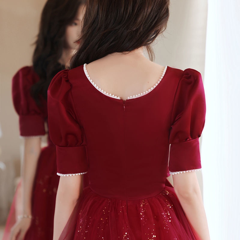Đầm Tay Ngắn Màu Đỏ Thiết Kế Mỏng Xinh Xắn Thời Trang