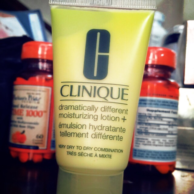 Lotion dưỡng Ẩm Clinique 