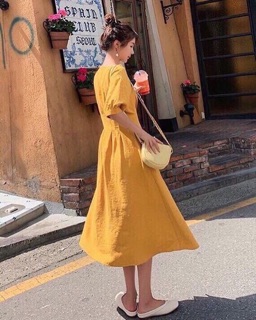ĐẦM VÀNG CỔ V XẾP LI EO🌸