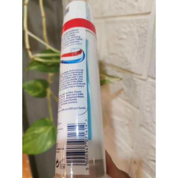 Kem đánh răng Aquafresh dạng ống 100ml