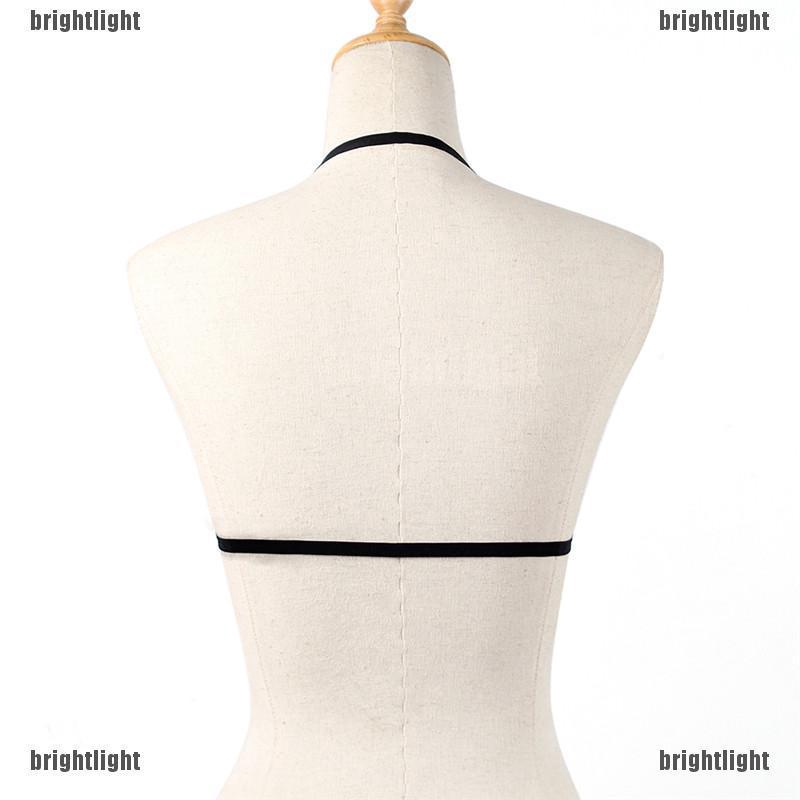 Trang Trí Ngực Quyến Rũ