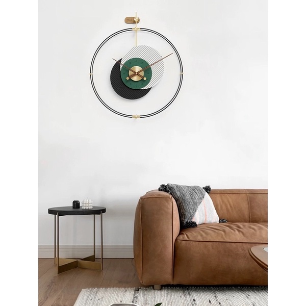Đồng hồ treo tường Tây Ban Nha trang trí phòng khách phong cách Minimalism