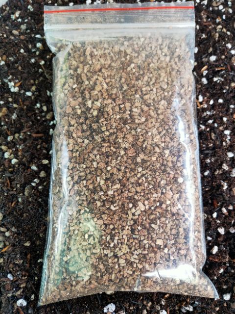 Đá Vermiculite  100g