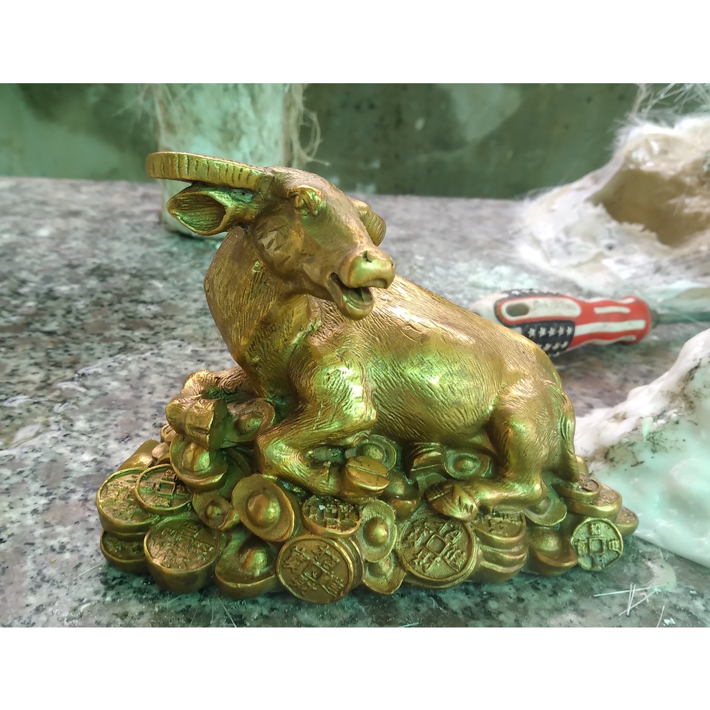 Khuôn Silicon Trâu vàng 17cm - khuôn con trâu