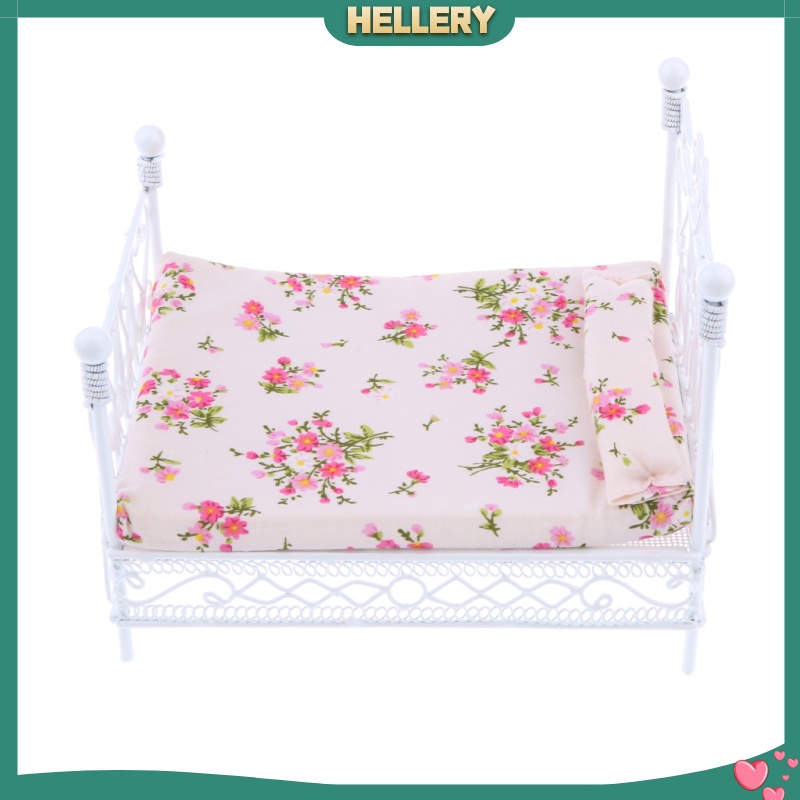 Giường Đôi Bằng Kim Loại Phong Cách Châu Âu Tỉ Lệ 1: 12 Trang Trí Nhà Búp Bê