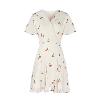 Váy wrap họa tiết cherry