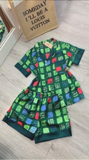Bộ lụa satin Đùi hoạ tiết Ô