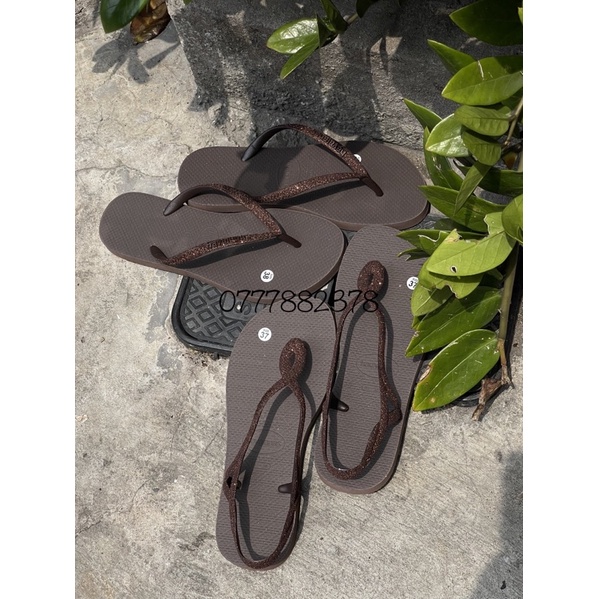 Sandal Đi Biển Siêu Bền