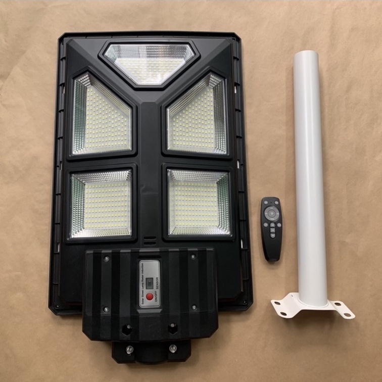 Đèn năng lượng mặt trời 500W GY-892 sáng trắng