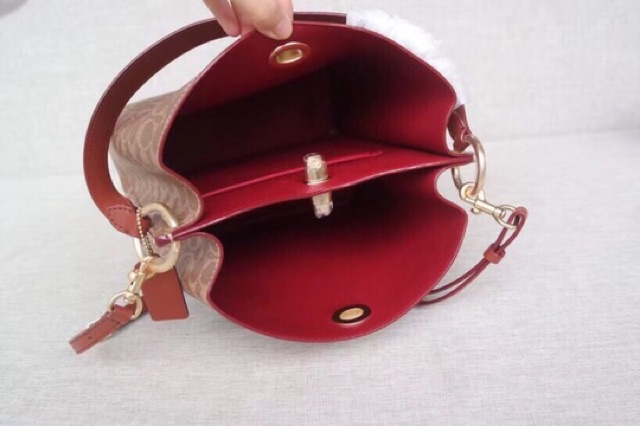 Túi xách Coach bucket bag xuất dư