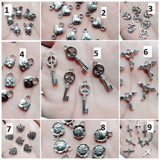 Phụ kiện charm bạc cổ ( 50g = 35k )