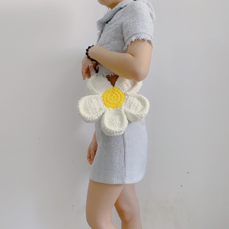 BLOOM FLOWER BAG - TÚI LEN BÔNG HOA CÚC