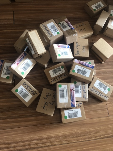 Xịt thơm dưỡng thể Victoria Mỹ | BigBuy360 - bigbuy360.vn
