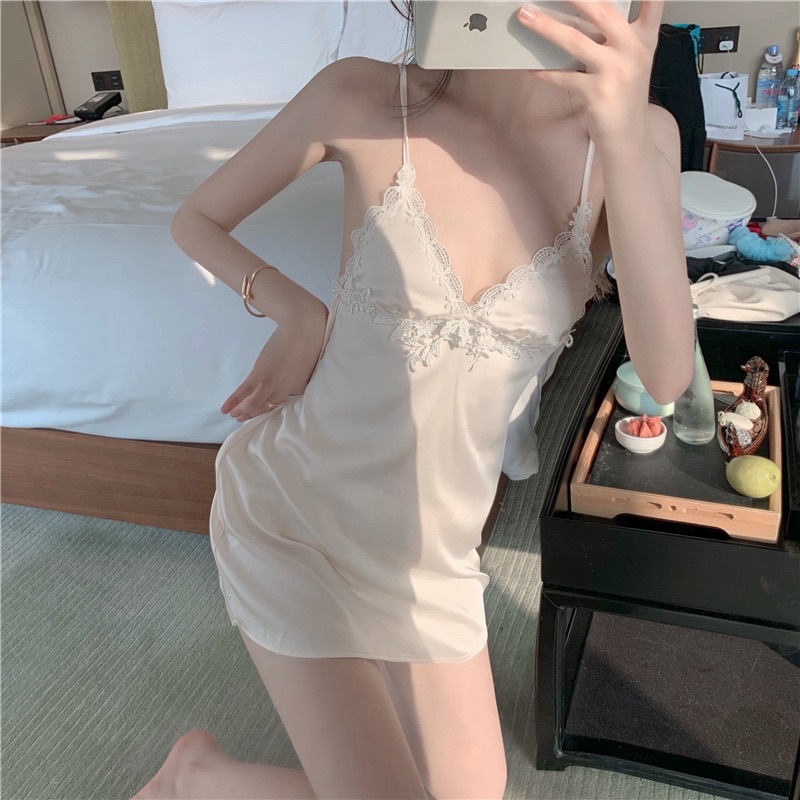 Đồ Ngủ Sexy, Váy ngủ lụa 2 dây có mút ngực cao cấp Đầm mặc nhà gợi cảm quyến rũ --CharmingQueen