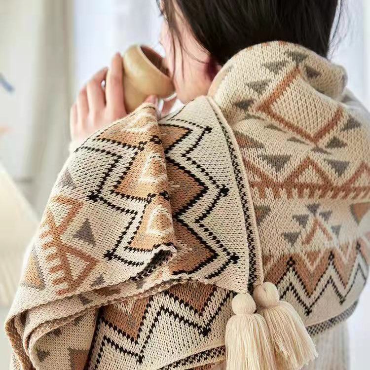 Chăn Len Dệt Kim Phối Tua Rua Phong Cách Boho