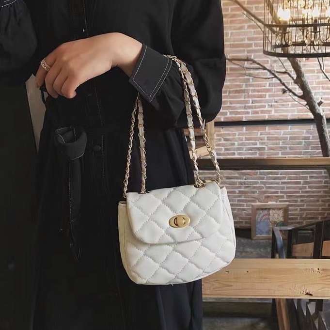 Túi đeo chéo khóa xoay thời trang ho nữ mùa hè túi kẹp nách nữ