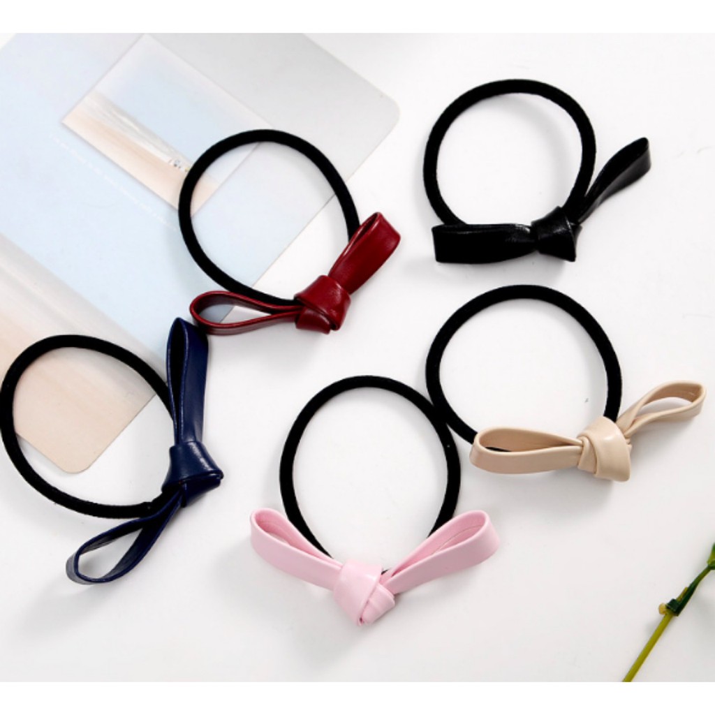 Combo 10 cột tóc đủ màu. Màu sắc ngẫu nhiên. Hàng luôn có sẵn nha các bạn. Giá 35k/10 cái. cottocdep