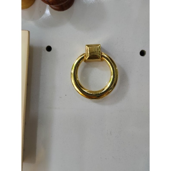 Tay giật mầu vàng-núm lật