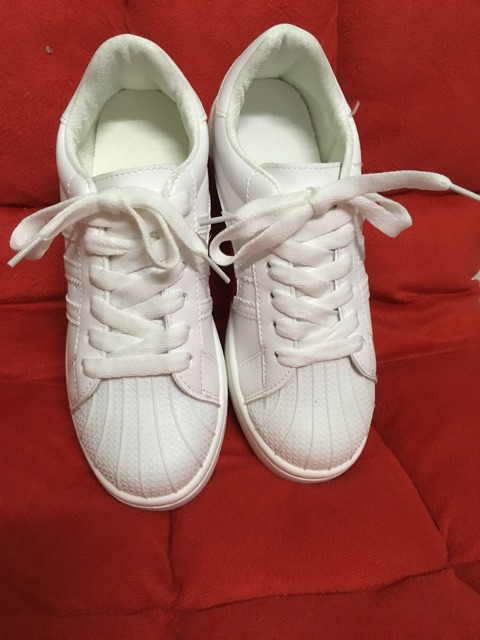 Giày tim hot chỉ 99k( theo dõi shop để đc tặng mặt nạ mật ong) | BigBuy360 - bigbuy360.vn