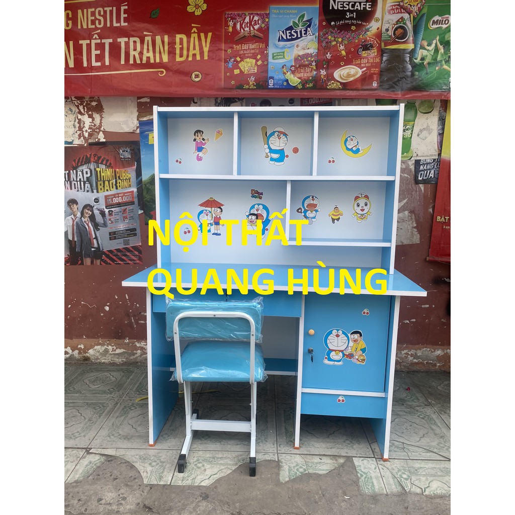 Bộ bàn ghế học sinh màu xanh dương ngang 1m tặng kèm hình dán doraemon - free ship | BigBuy360 - bigbuy360.vn