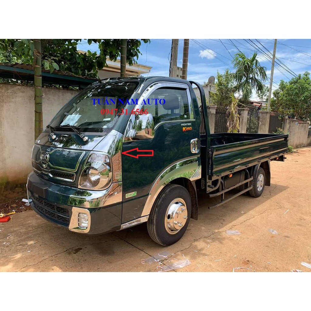 ỐP TRANG TRÍ TRỤ A TRƯỚC, TRÊN K250, K200, BONGGO 3 +Korea Auto Clover