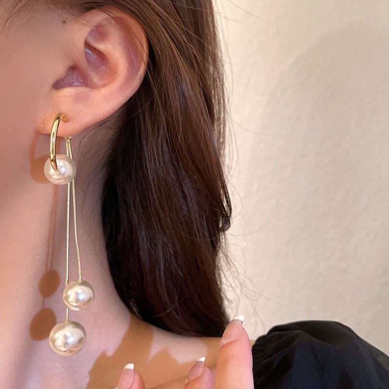 Bông Tai Tua Rua Đính Ngọc Trai Phong Cách Hàn Quốc