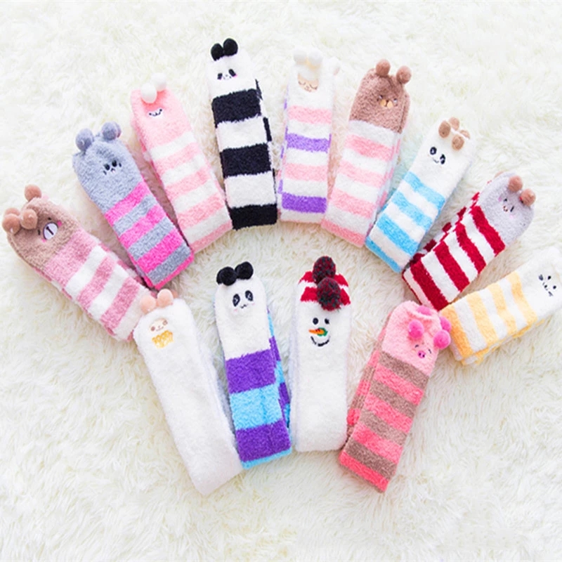 Đôi Tất Cotton Dài Họa Tiết Sọc Xinh Xắn Cho Nữ