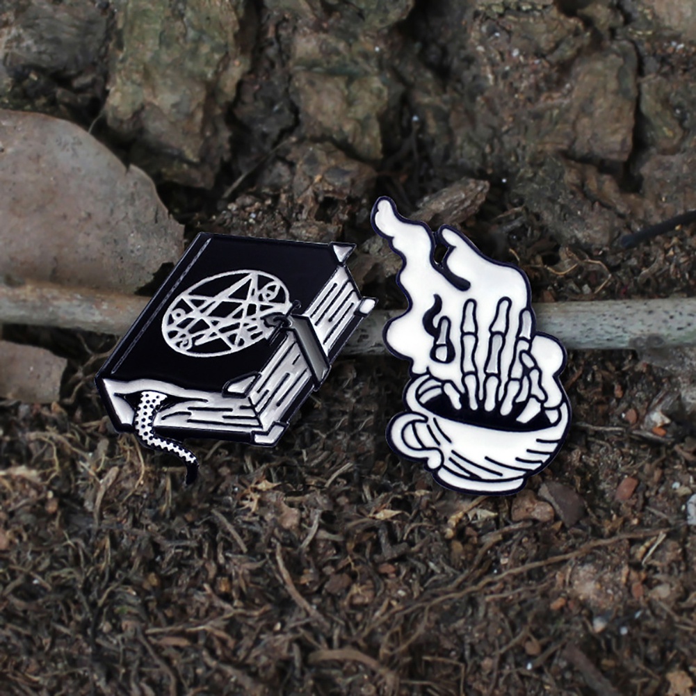 Huy Hiệu Cài Áo Hình Tách Cà Phê/Sách Thời Trang