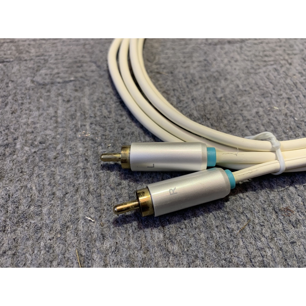 Dây 3.5 Ra 2 AV Bãi Nhật Holtek Cao Cấp