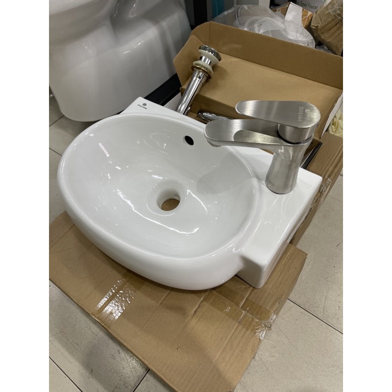 Lavabo góc mini , chậu rửa mặt nhỏ góc tưởng cho không gian chật hẹp dùng trong y tế lỗ vòi phải