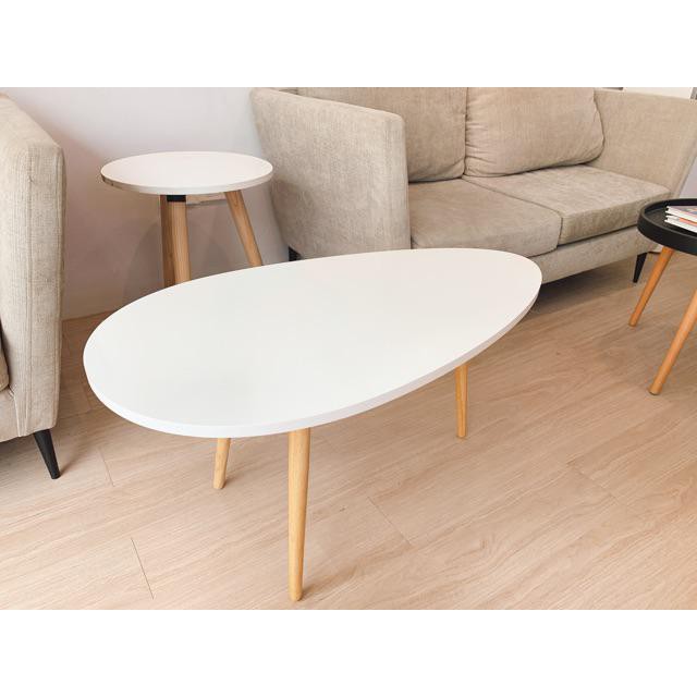 Bàn trà sofa IGA chân gỗ sồi hình trứng hiện đại phòng khách- GP55(phù hợp mọi ghế)