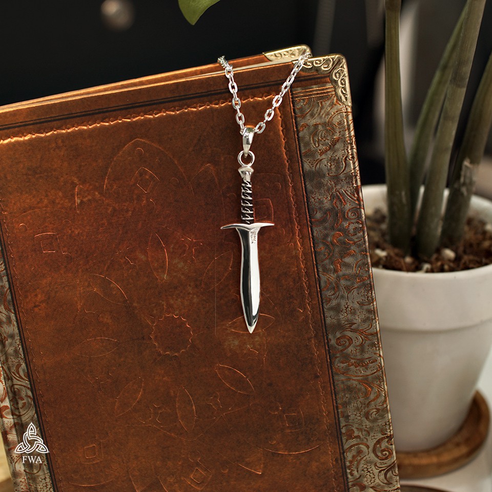 Mặt bạc nam FWA Gươm Sting - Chúa tể chiếc Nhẫn