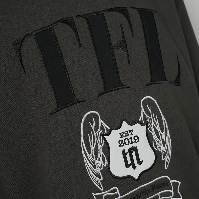 ÁO NỈ DÀI TAY THEFLUSH "FLUSH" ABBREVIATION SWEATER