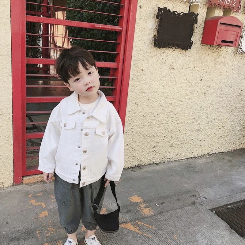 Áo khoác jean cho bé trai bé gái Batala kids, áo bò trẻ em hai màu khuy bấm cho bé từ 10-25kg