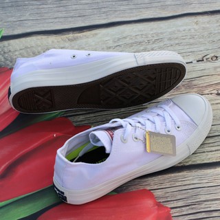 Giày Sneaker Chuck 2 Trắng Nữ Cổ Thấp ZRF