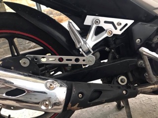 Gác chân cho Exciter , Raider