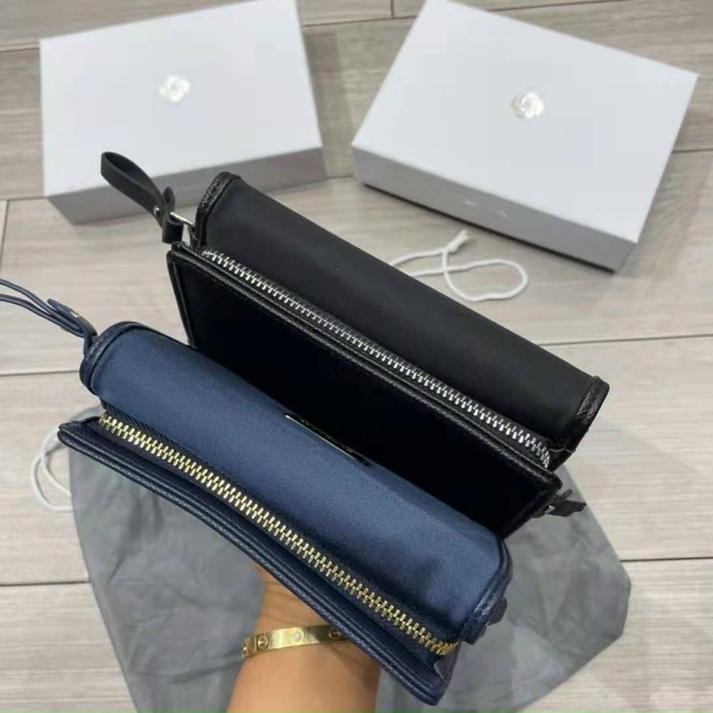 - Ví Sam.so.nitte gập mini 2 màu-lỗi viền da