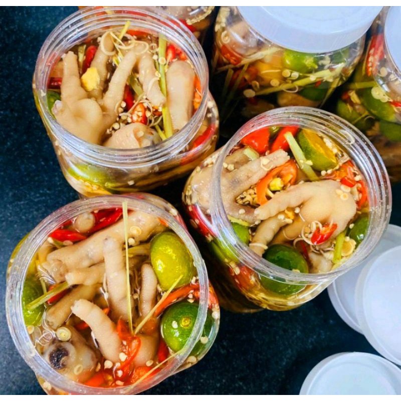 Chân gà rút xương ngâm sả tắc hôp 500g không tính nước