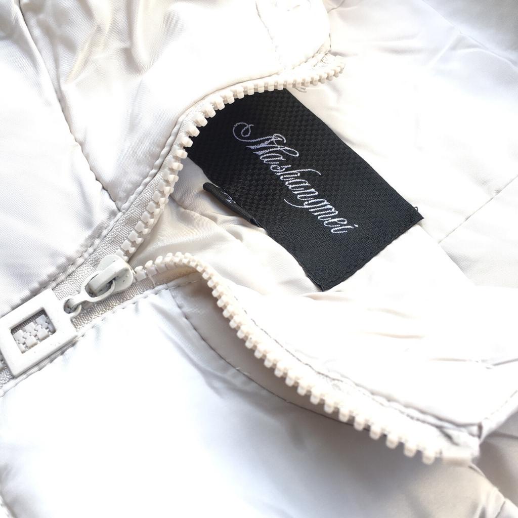 Áo phao dáng dài, áo khoác nữ dáng dài có mũ vành lông. | BigBuy360 - bigbuy360.vn