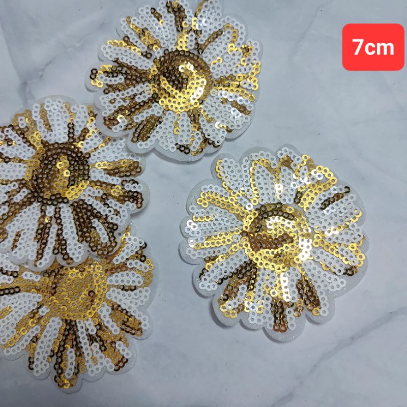 Hình ủi  và hình may trang trí