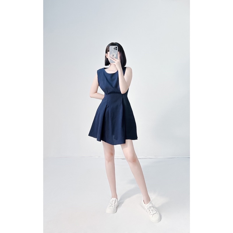Đầm xô linen xoè xếp li eo