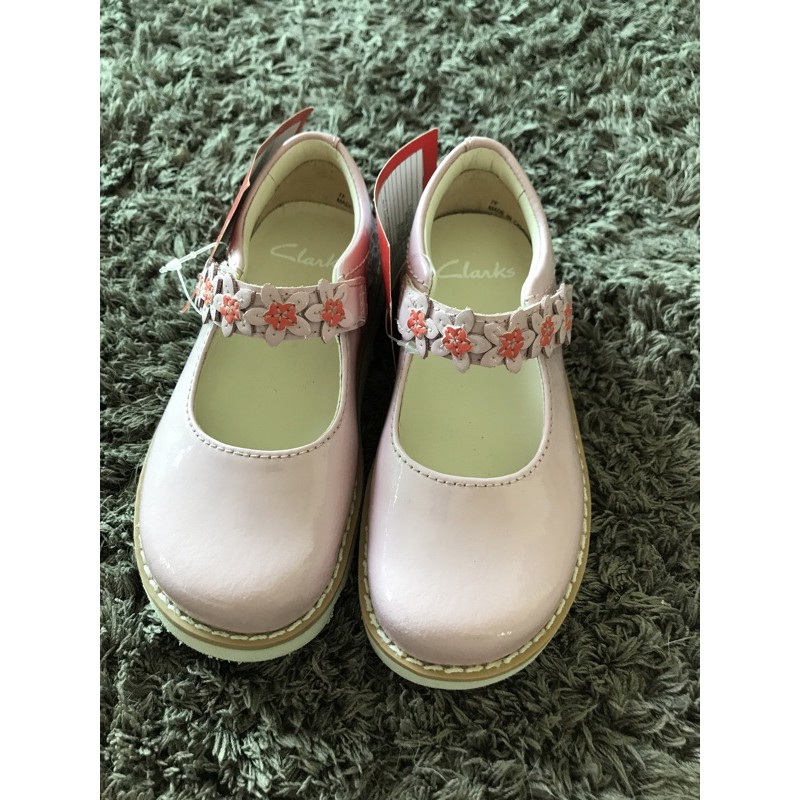 Giày Clarks bé gái!