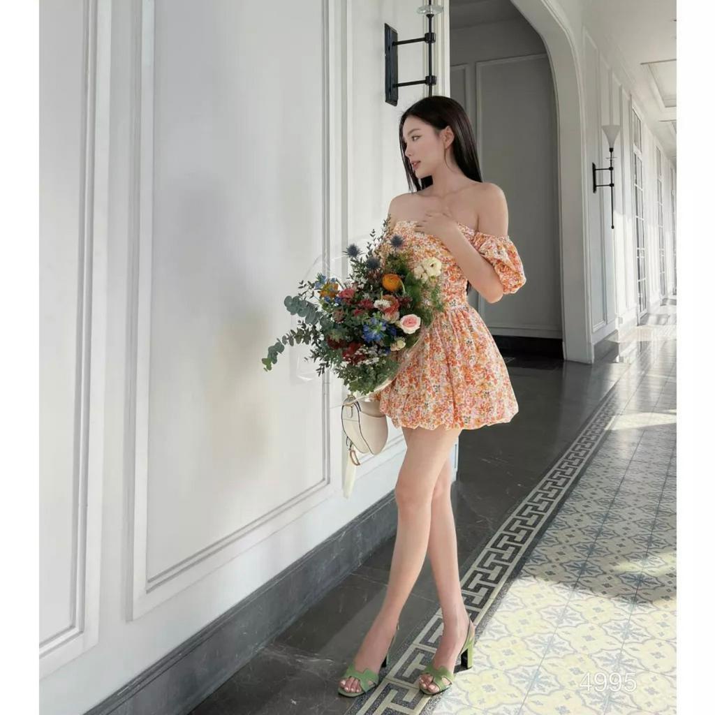 Set váy tiểu thư trễ vai chân váy phồng dáng bom kèm quần sooc, váy hoa nhí trễ vai