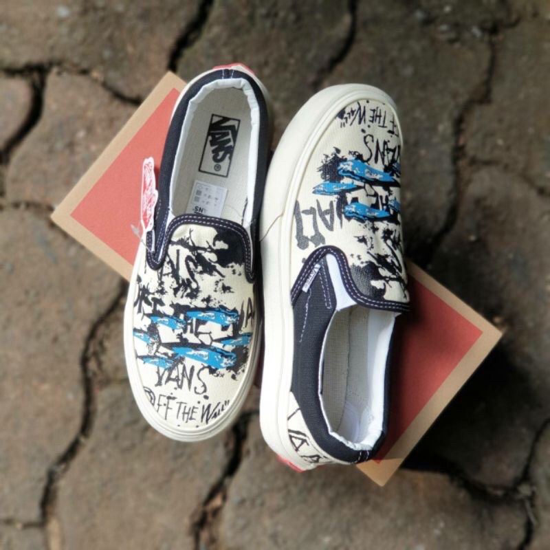 Giày Vans SLIP ON X Luna UNISEX Sản Xuất Tại Việt Nam