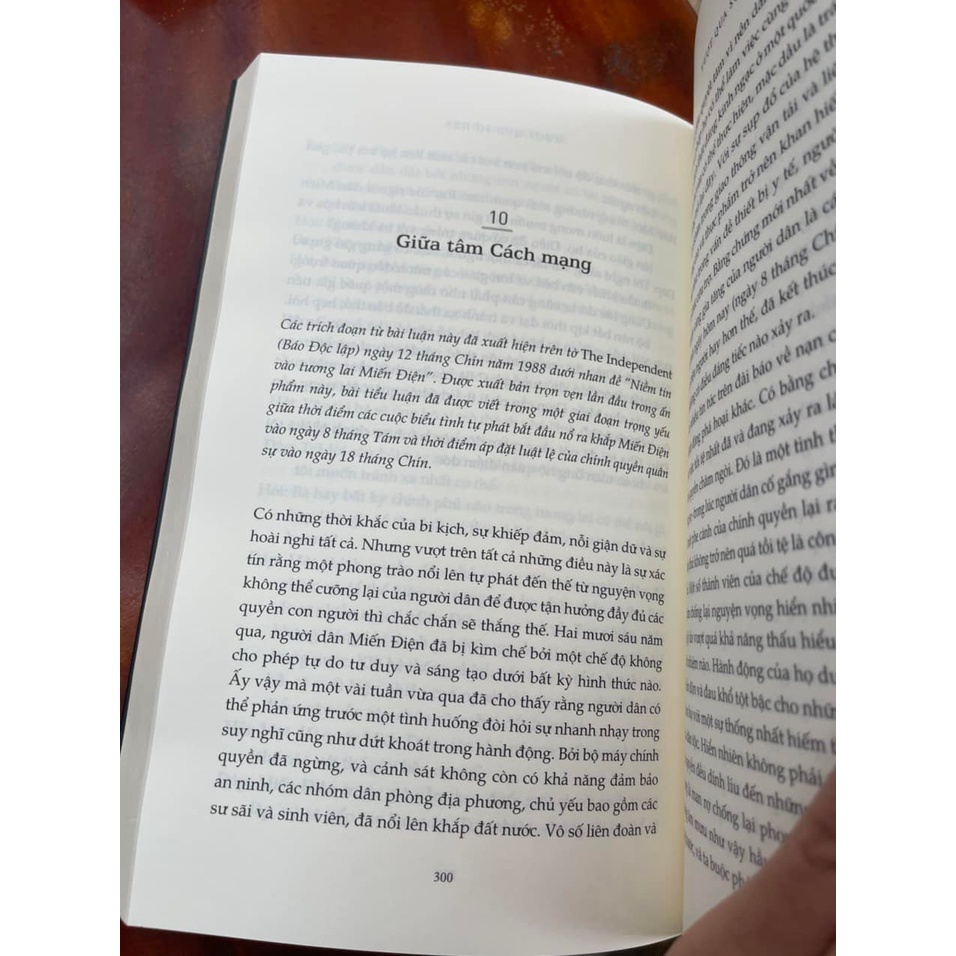 Vượt Qua Sợ Hãi - Aung San Suu Kyi - Bình Book